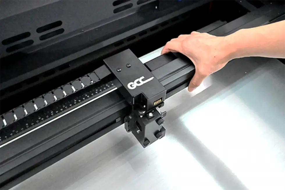 machine-laser-co2 Réalisation machine laser bois